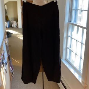 Easy pull up pant with all elastic back